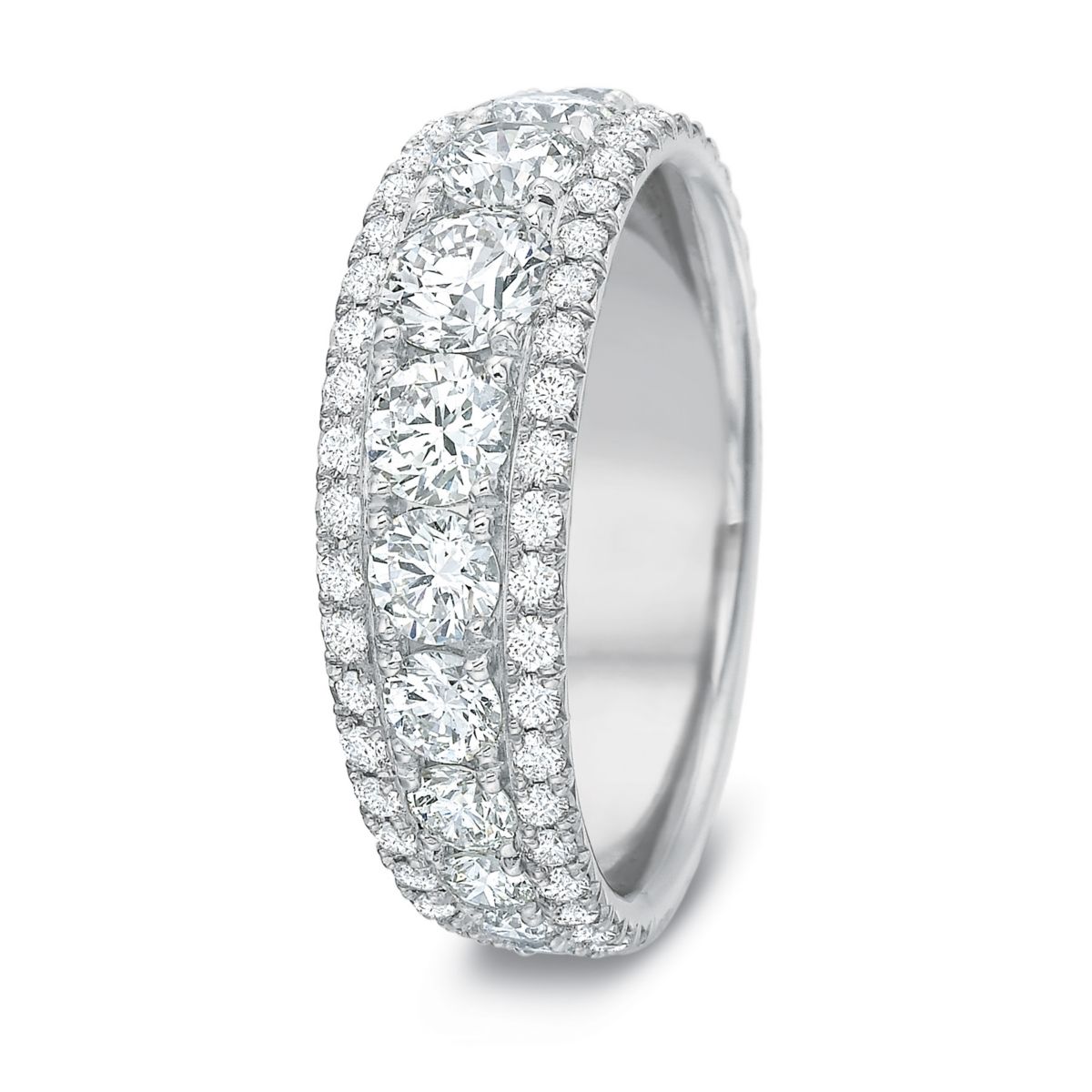 18K White Gold Three Row Graduated Diamond Wedding Band, 1.86cttw