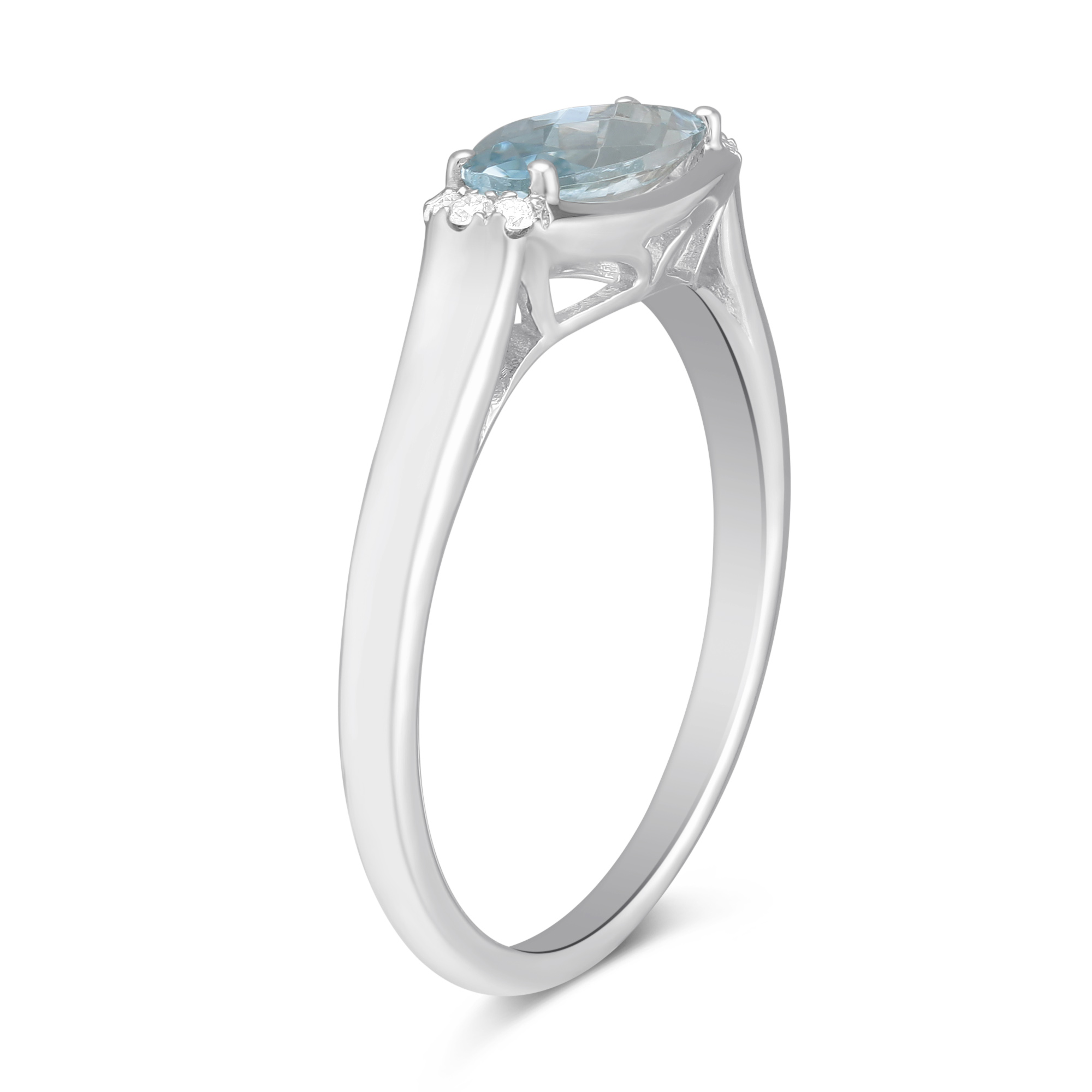 Checkerboard Faceted Oval Aquamarine & Diamond Ring in White Gold