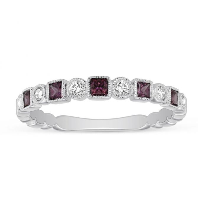 Gem Stone King 10K White Gold Red Rhodolite Garnet White Created Sapphire  and White Diamond Accent 3-Stone Engagement Ring For Women (1.15 Cttw,  Round 6MM, Gemstone January Birthstone, Size 5) | Amazon.com