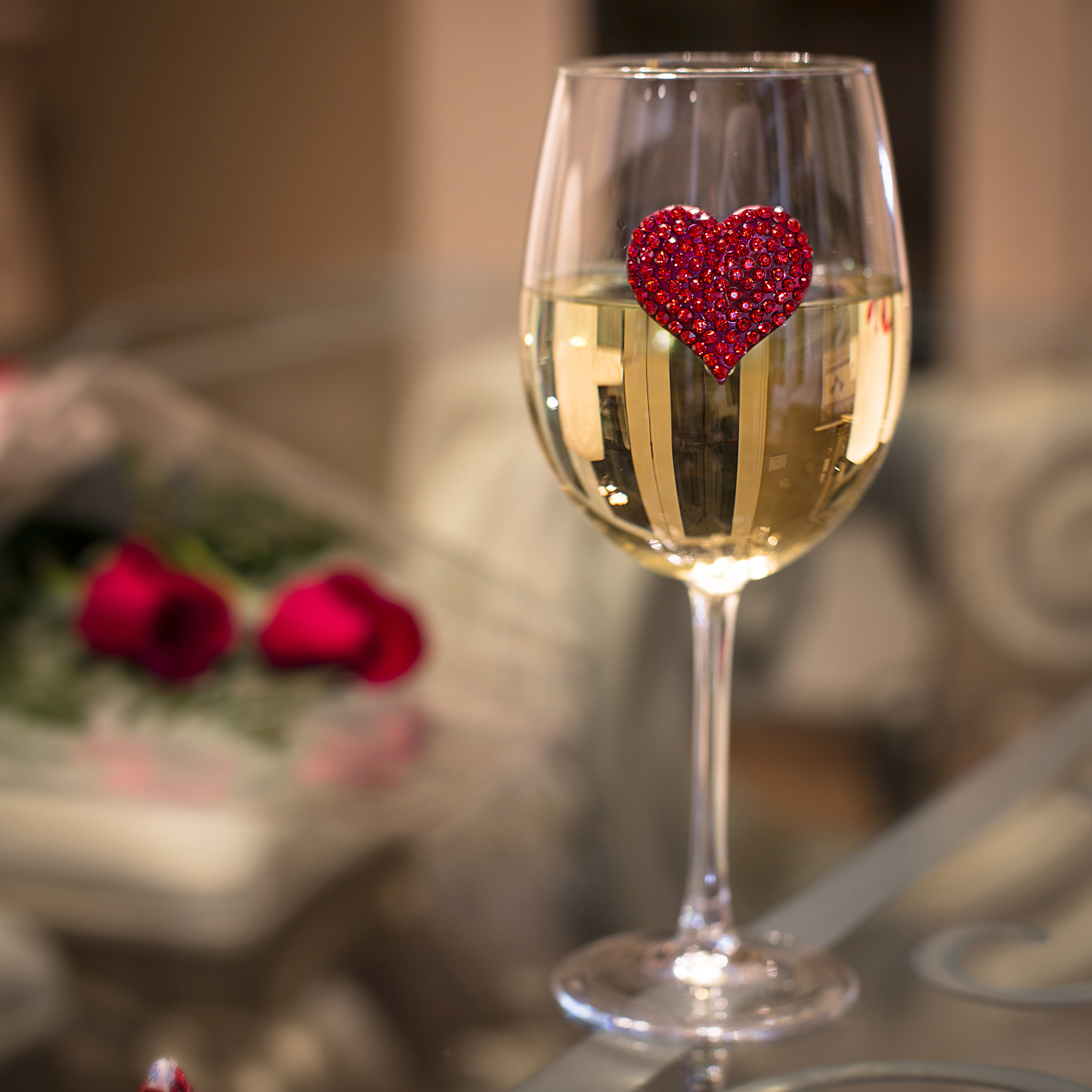 The Queens' Jewels Red Heart Stemmed Jeweled Wine Glass