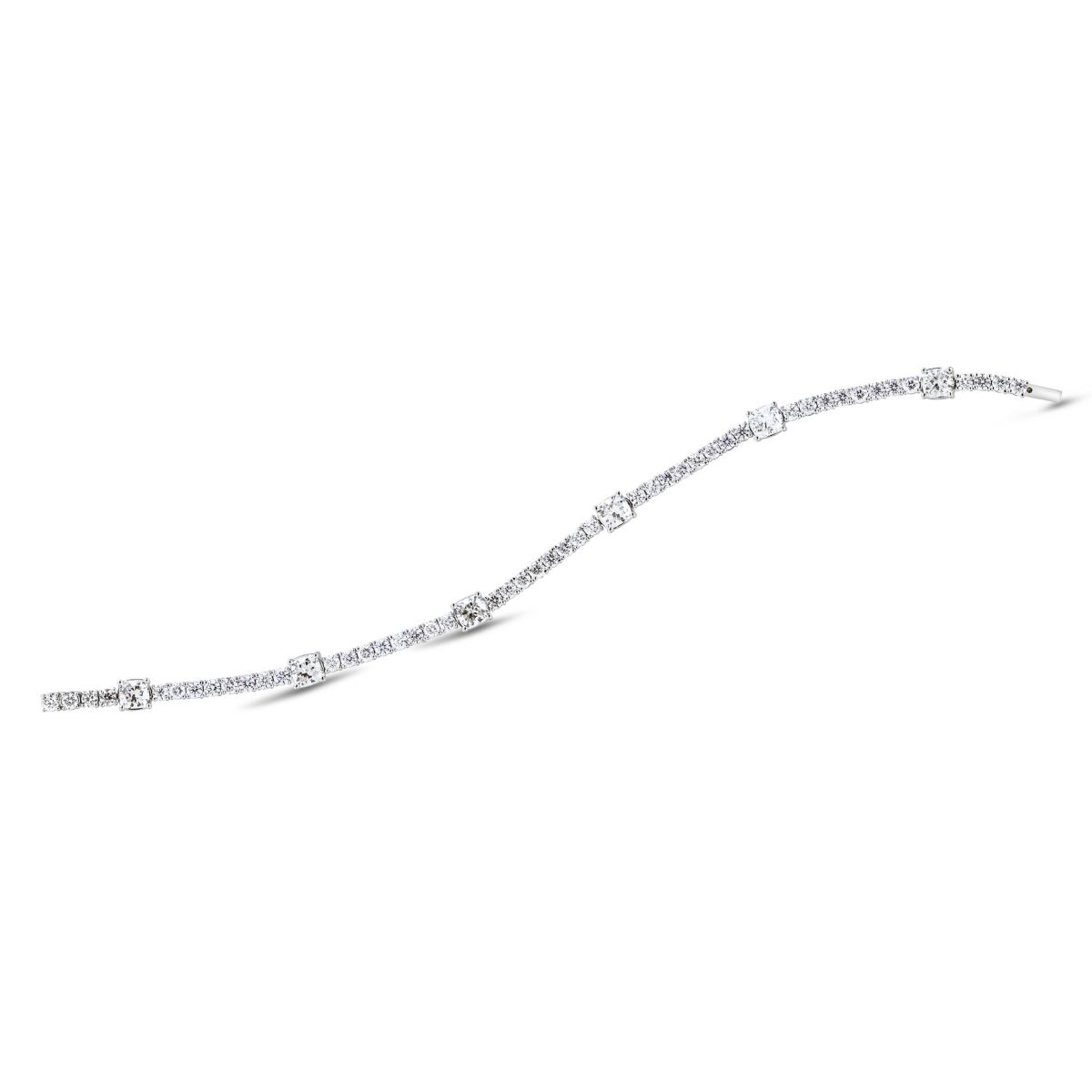 18K White Gold Cushion and Round Diamond Bracelet