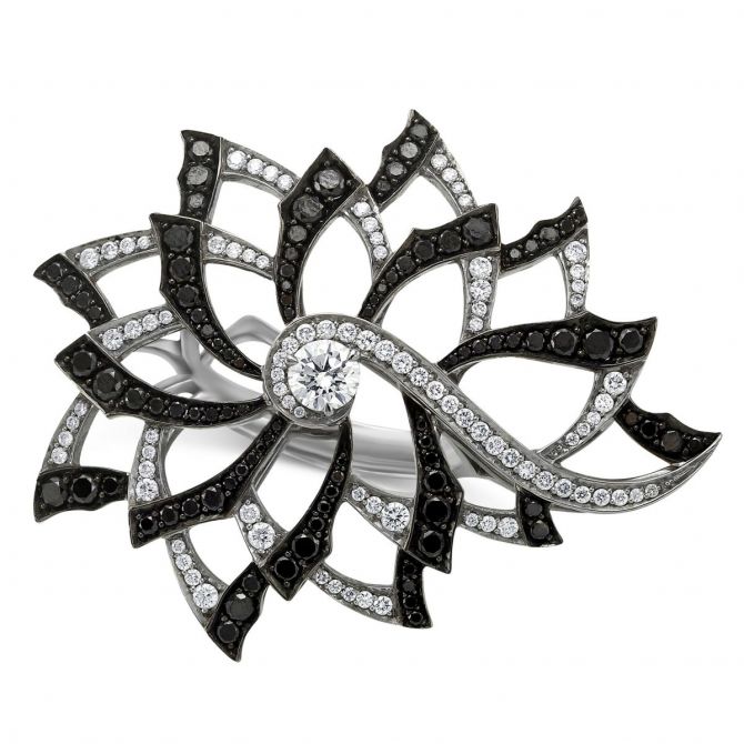 Stephen Webster 18K White Gold Magnipheasant Diamond Ring