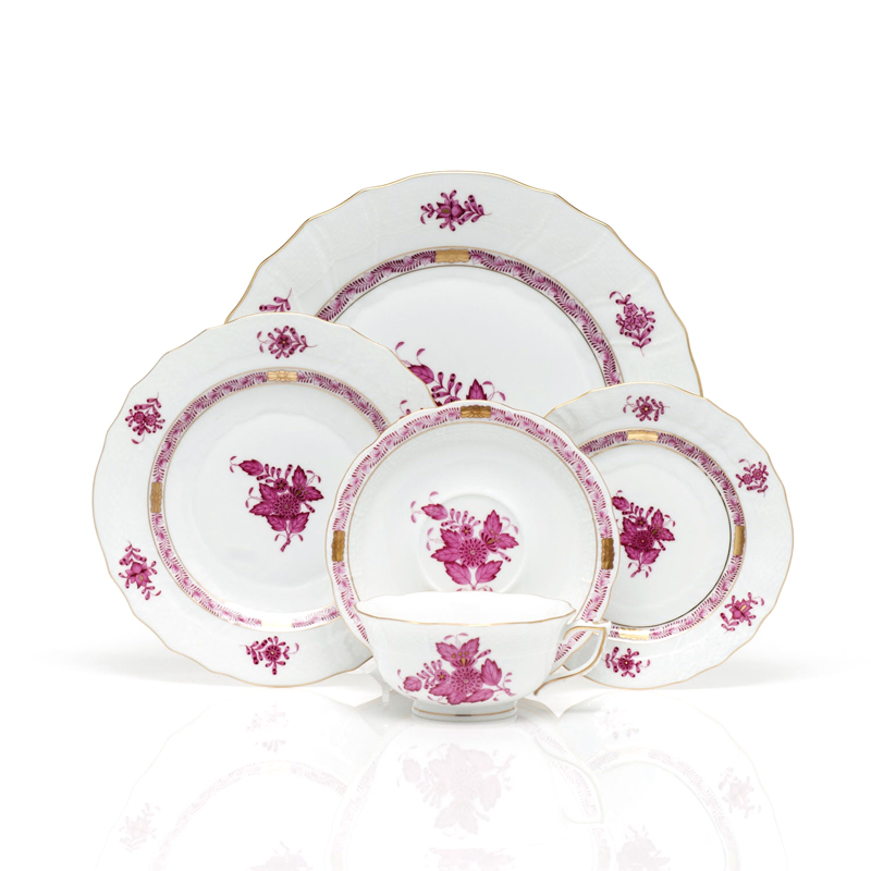 Herend Chinese Bouquet Raspberry Dinnerware | Borsheims